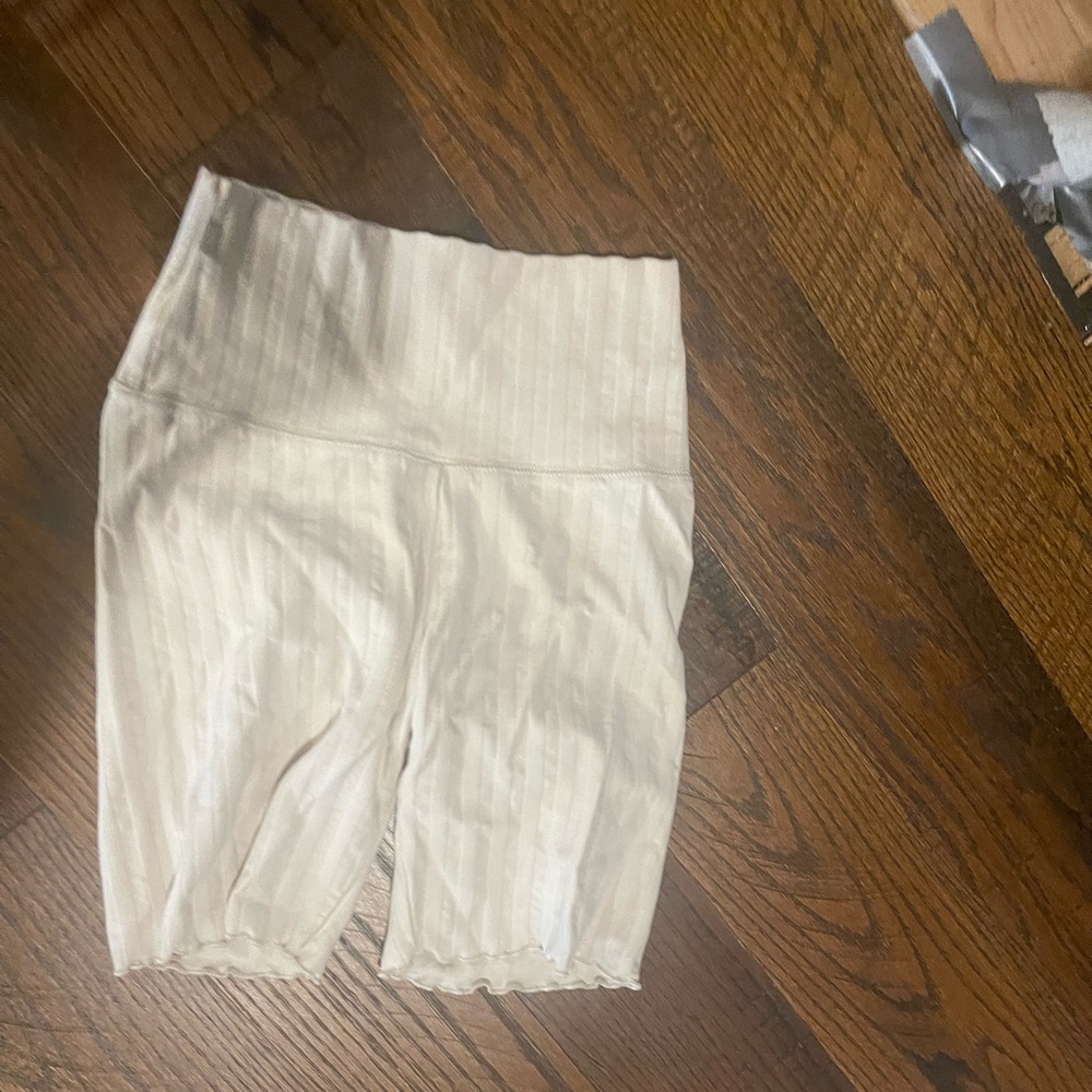 Aerie ribbed biker shorts small